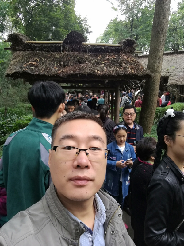 撑起一片天的第一张照片--宜城中老年相亲网